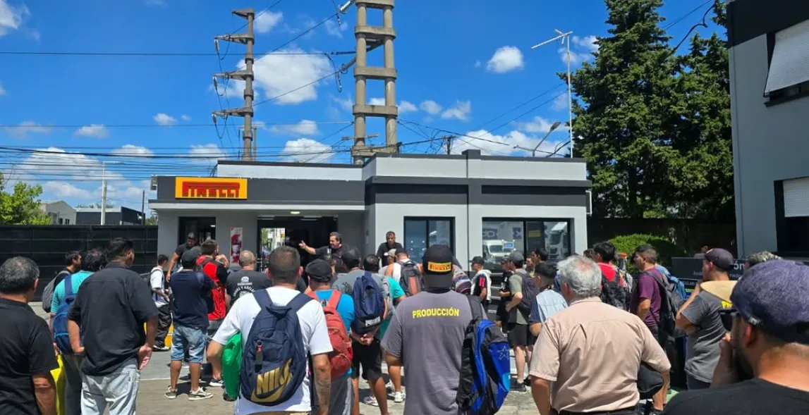 El conflicto en Pirelli escala: el Sindicato del Neumático denuncia aprietes y pide intervención del gobierno bonaerense
