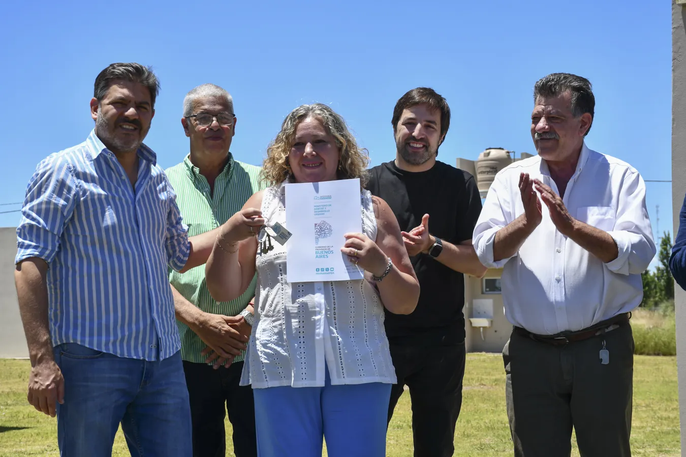 Se realizó la entrega de 70 viviendas en el barrio Tucho Lemos 2