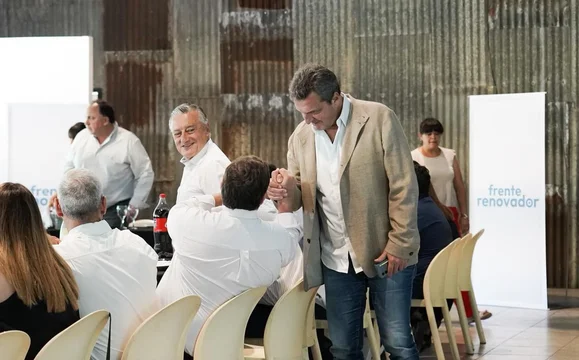 Sergio Massa en la cumbre del Frente Renovador