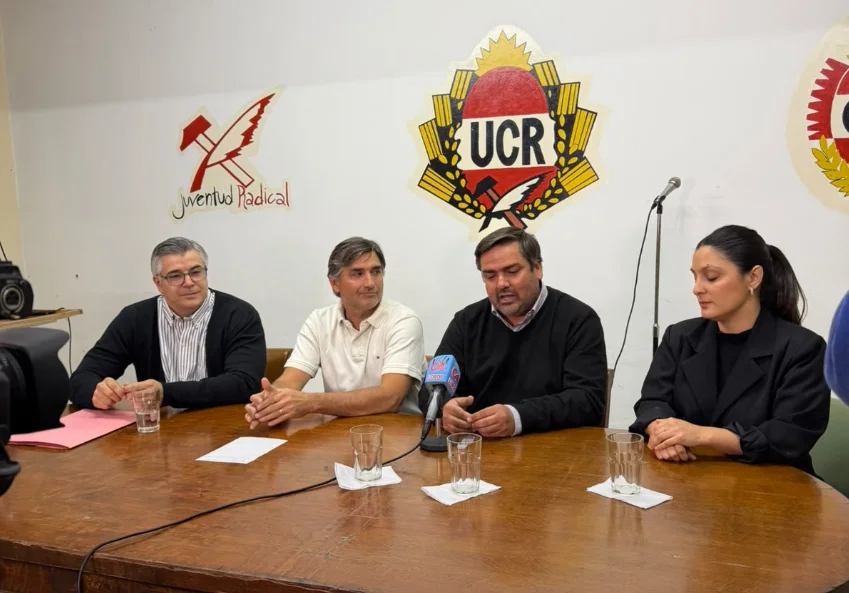 La UCR lobense realizó el primer Encuentro Abierto con la presencia de Emiliano Balbín.