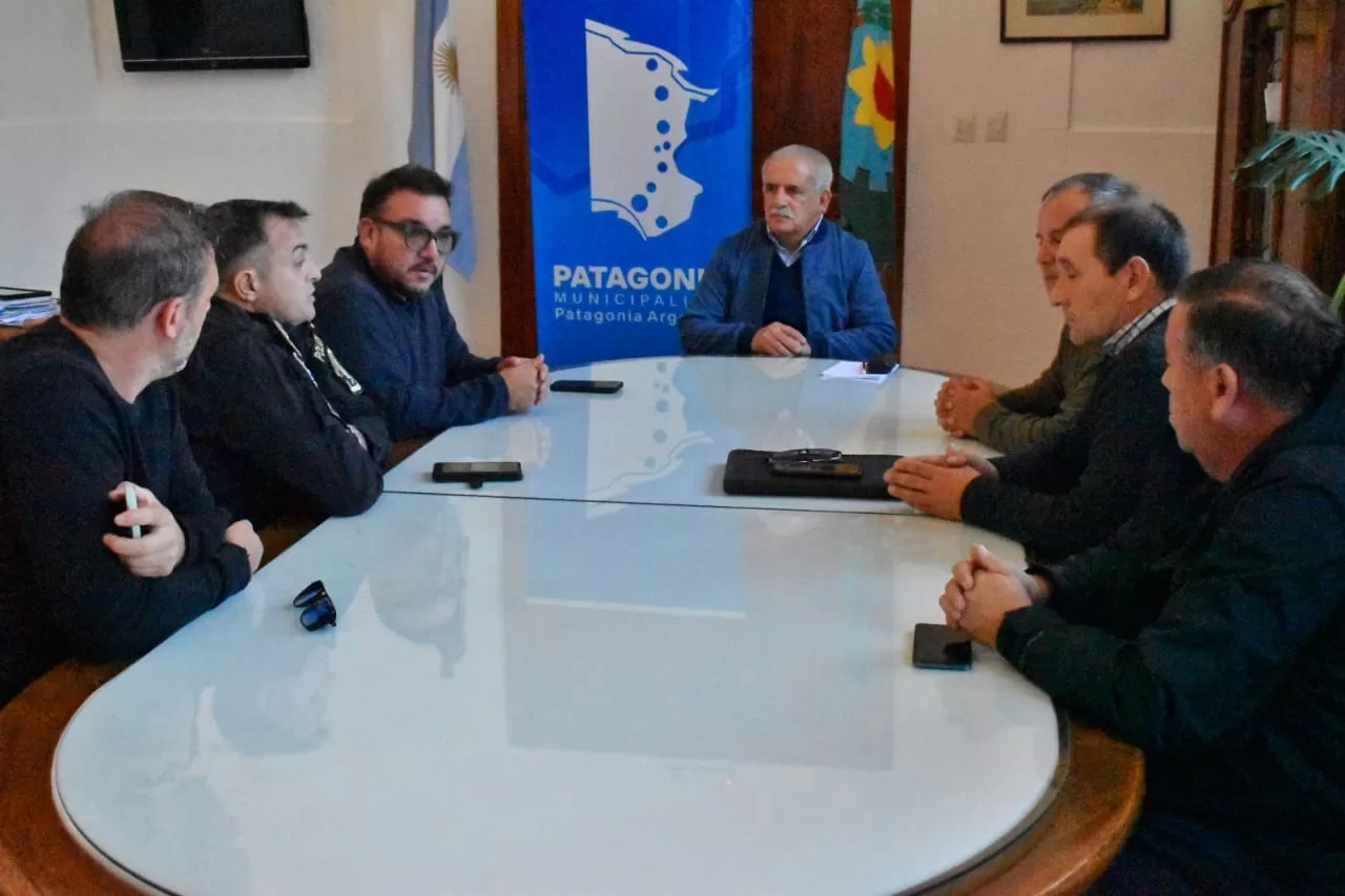 Marino recibió a funcionarios de la provincia.