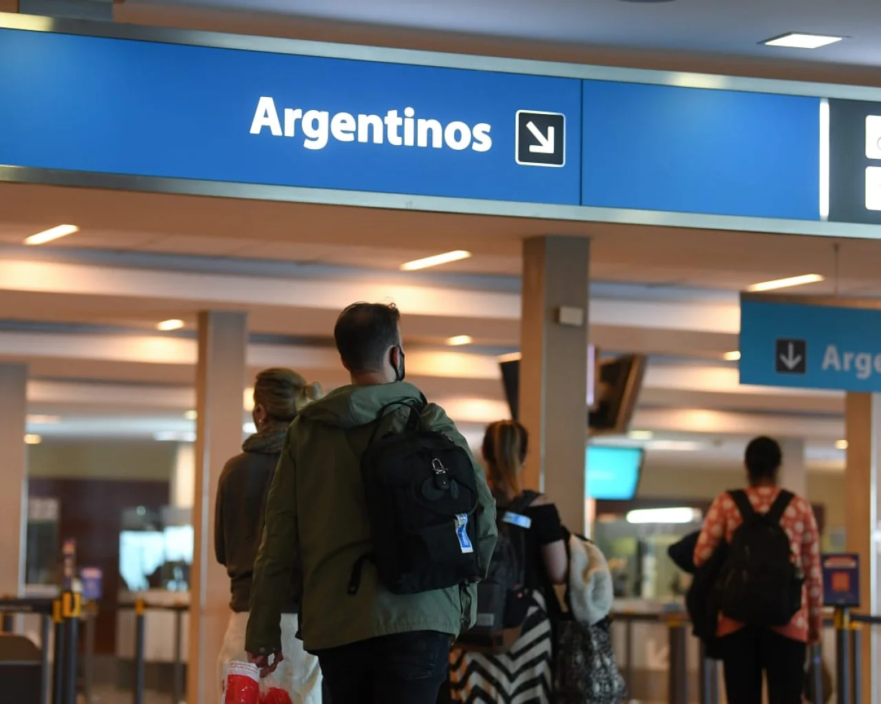 Argentinos