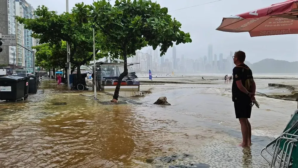 Lluvias intensas en Brasil: Camboriú y Florianópolis bajo alerta roja