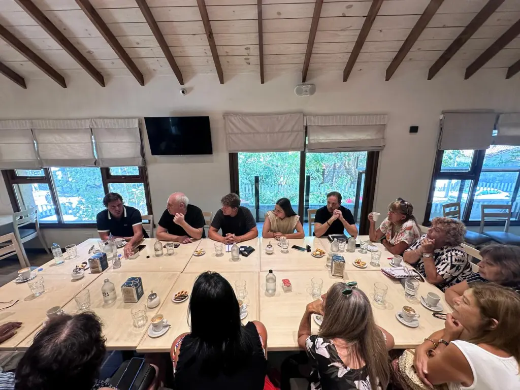 reunión de afiliados con legisladores bonaerenses