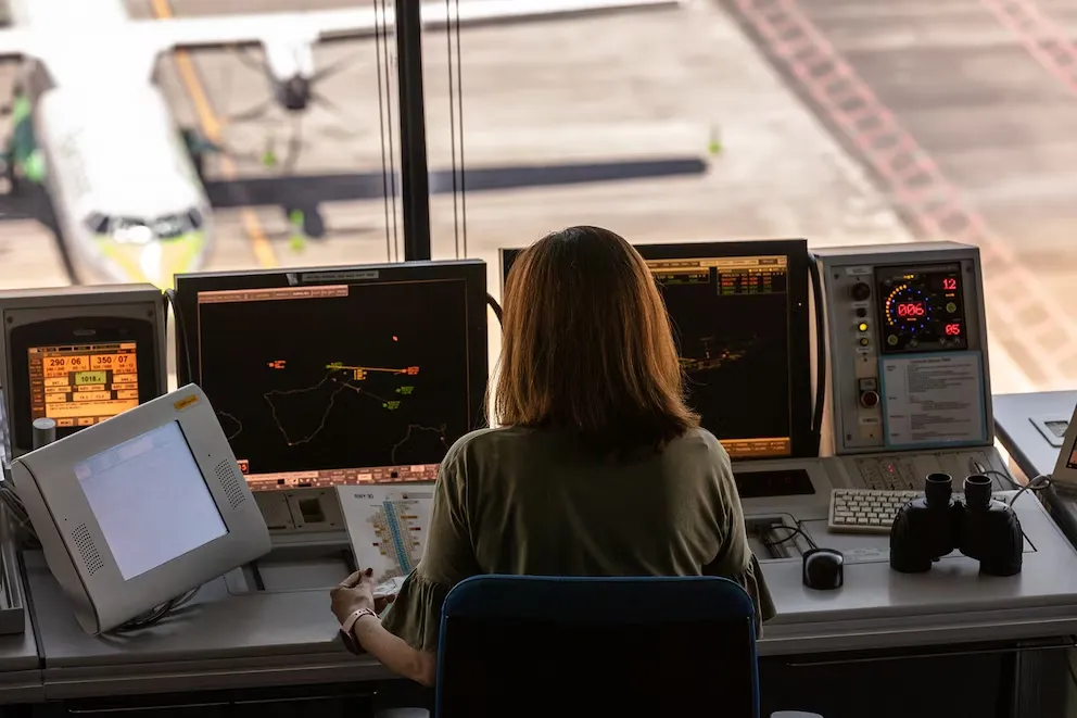 Controladores Aereos