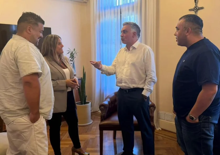 La interna libertaria se desmadra en la Tercera y complica el armado de Milei en el Conurbano.