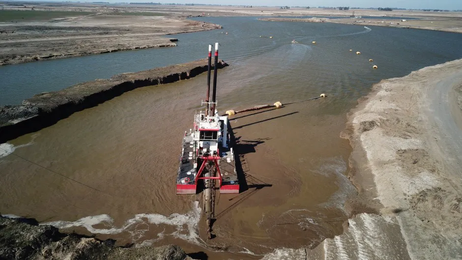 Dragado del Río Salado