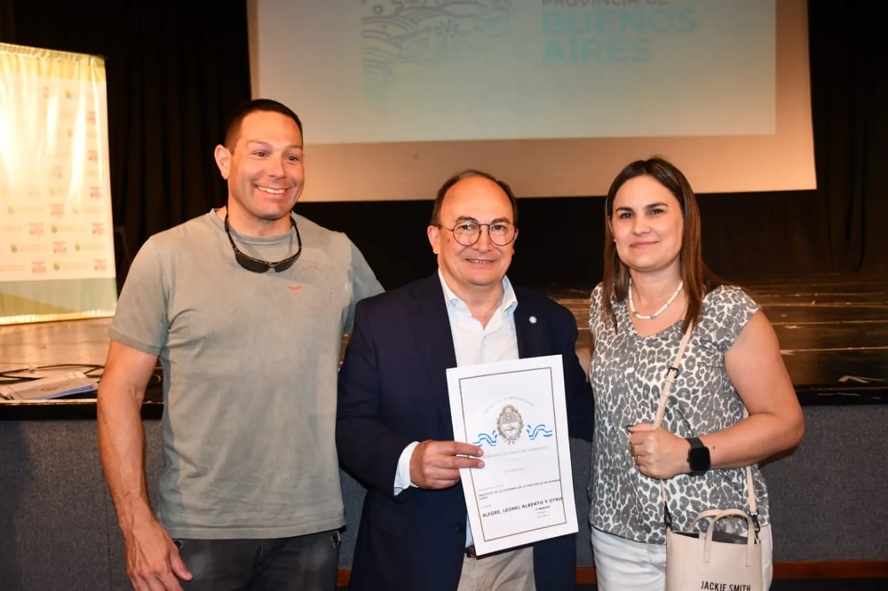 Más de 230 familias recibieron escrituras en Saladillo. 2