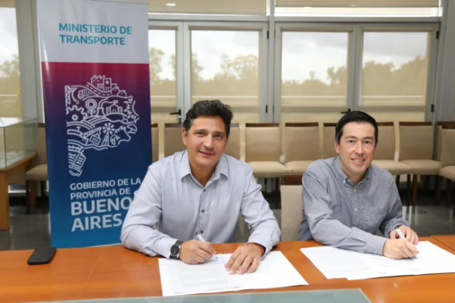 Marinucci encabezó controles viales y entregó cascos junto a Nardini en Malvinas Argentinas