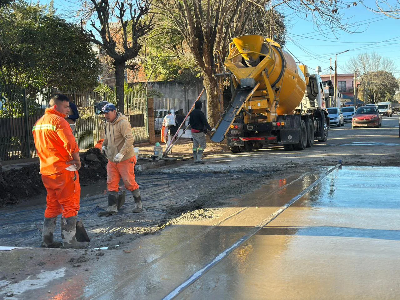 Cascallares destacó nuevas obras viales en barrios de Almirante Brown