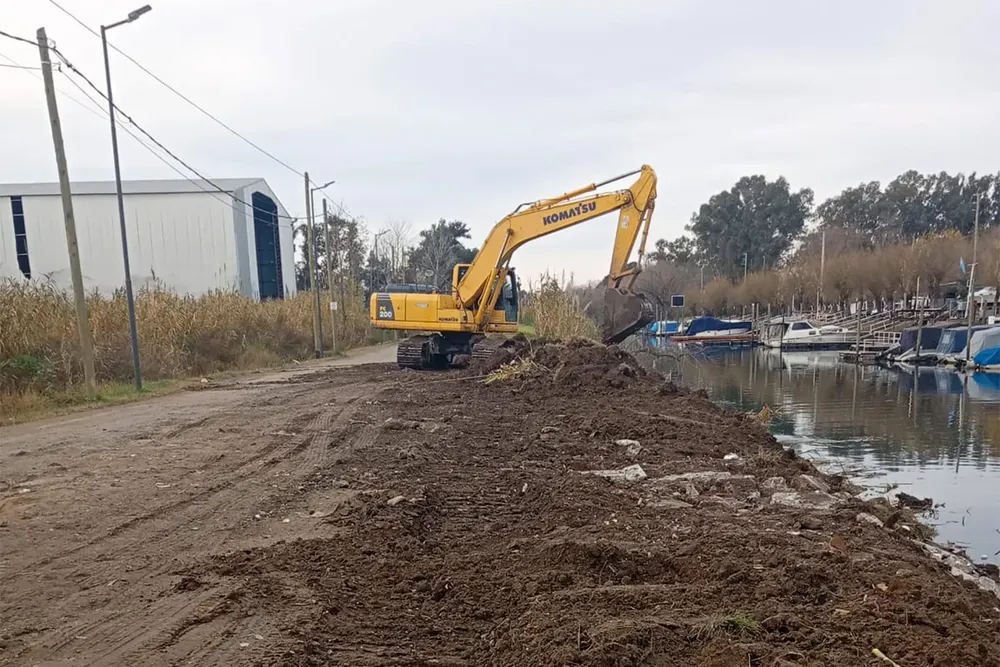El Municipio de Tigre realiza trabajos de mantenimiento en Dique Luján