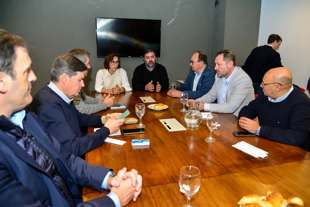 Reino, en la última reunión entre el Foro de Intendentes y la conducción del Comité radical.