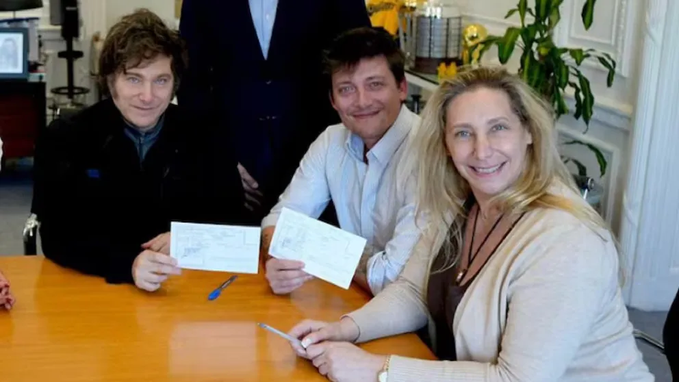 Milei Caputo Milei Karin a