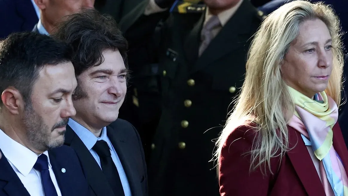 Javier y Karina Milei junto a Luis Petri Javier y Karina Milei junto a Luis Petri