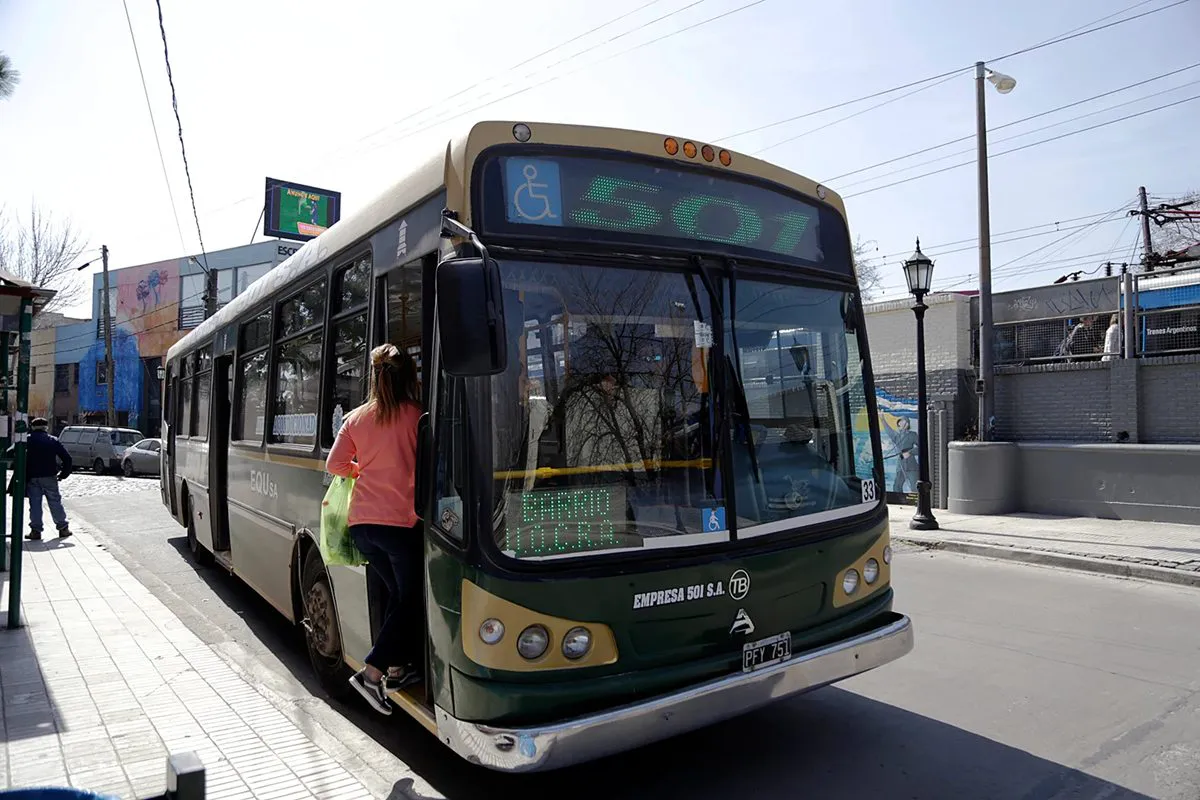 Colectivos. Transporte público en Provincia