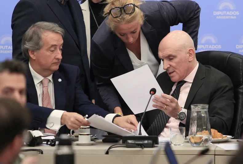 Nueva jornada de negociaciones en Diputados por el Presupuesto 2025.