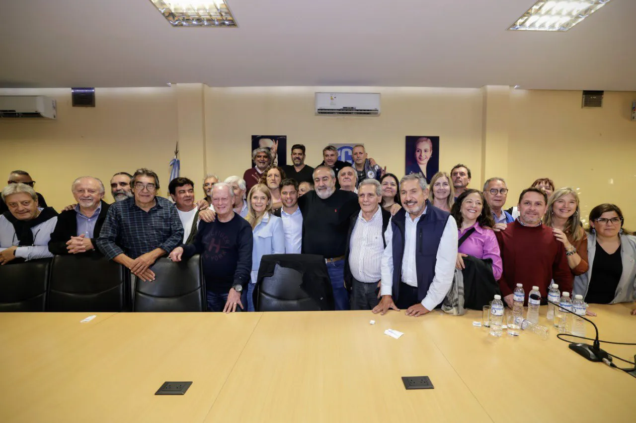 Magario y Kicillof con la CGT.