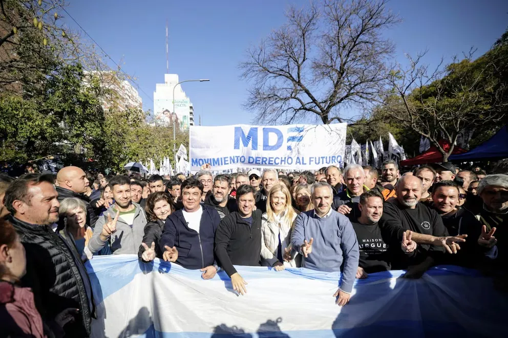 Kicillof y el MDF movilizan a Plaza de Mayo