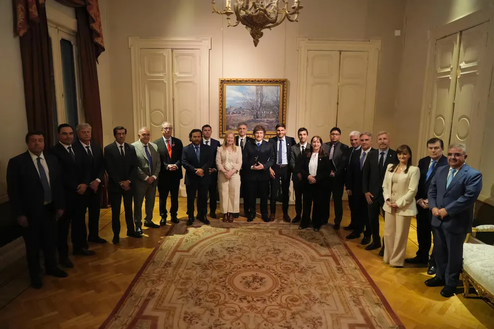 Milei con gobernadores 2