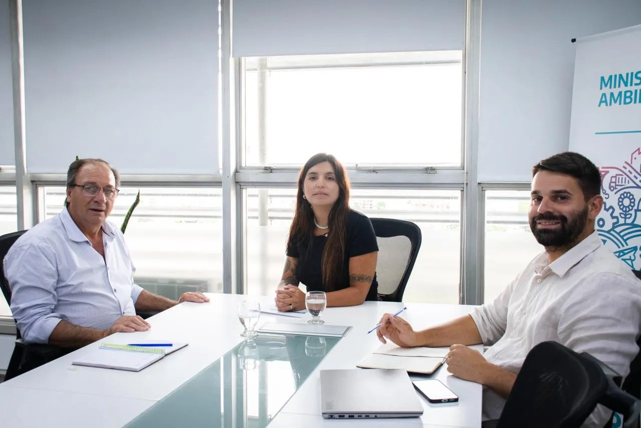 Capra se reunió con Vilar.