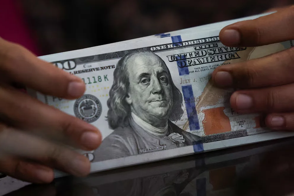Dólar