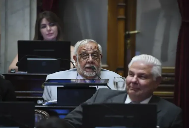 LLA pisa el acelerador en el Senado y prepara un combo para el 26 de febrero