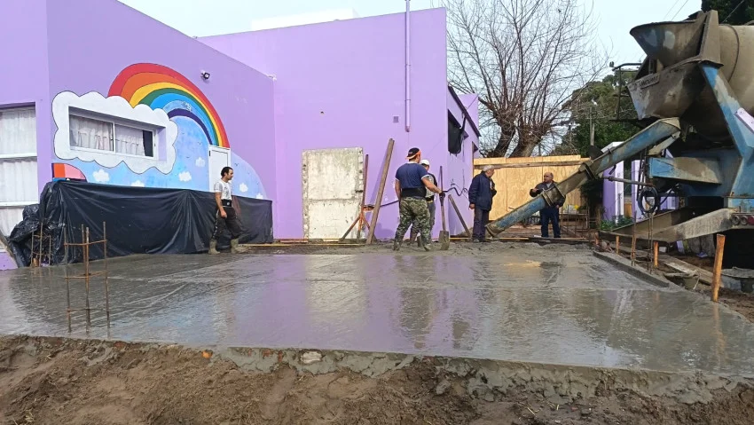 Avanzan las obras para la construcción de vestuarios en el Polideportivo del Paraje Pavón y una sala para el Jardín de La Chacras 2