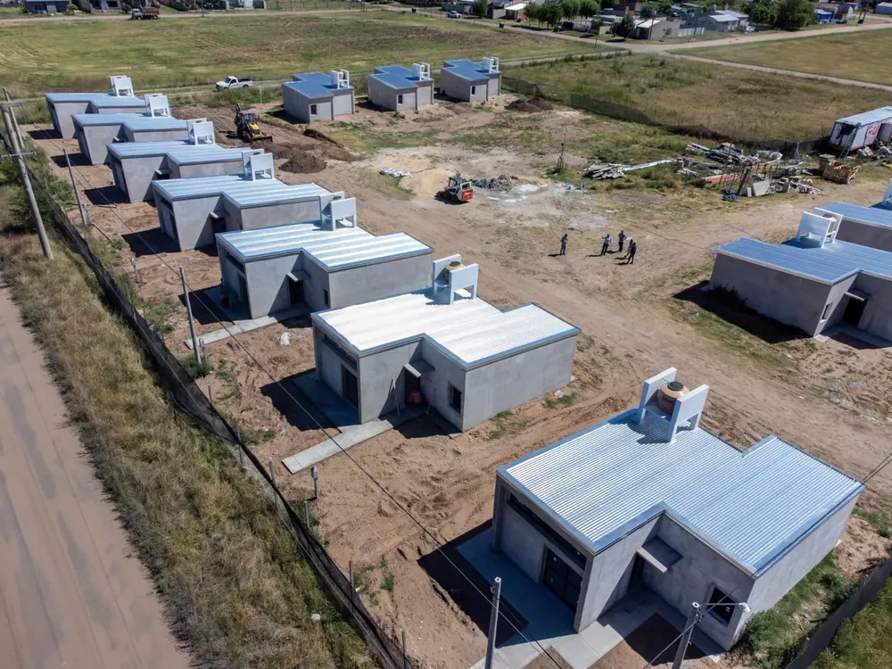 Avanza la construcción de 13 viviendas en Saladillo