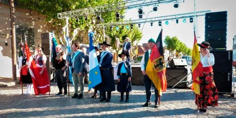 se celebró en Coronel Dorrego una nueva edición de la Fiesta de las Colectividades