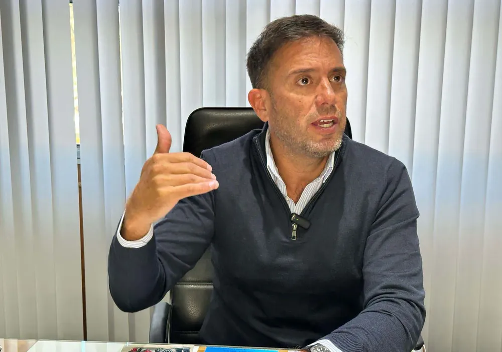 Luciano Spinolo, intendente de Tres Lomas