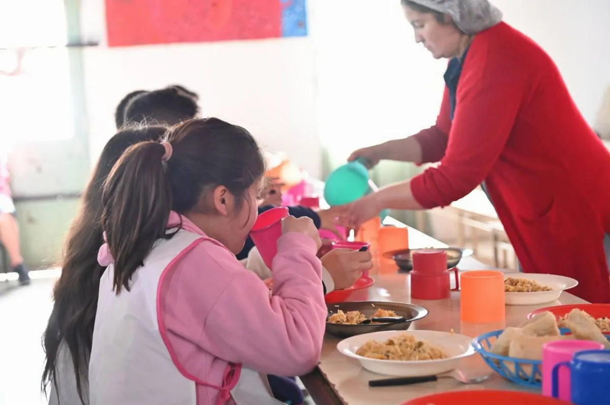 SAE demanda social comedores escuelas