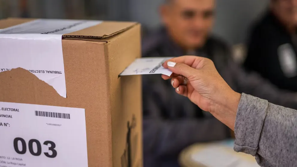 Elecciones Encuesta